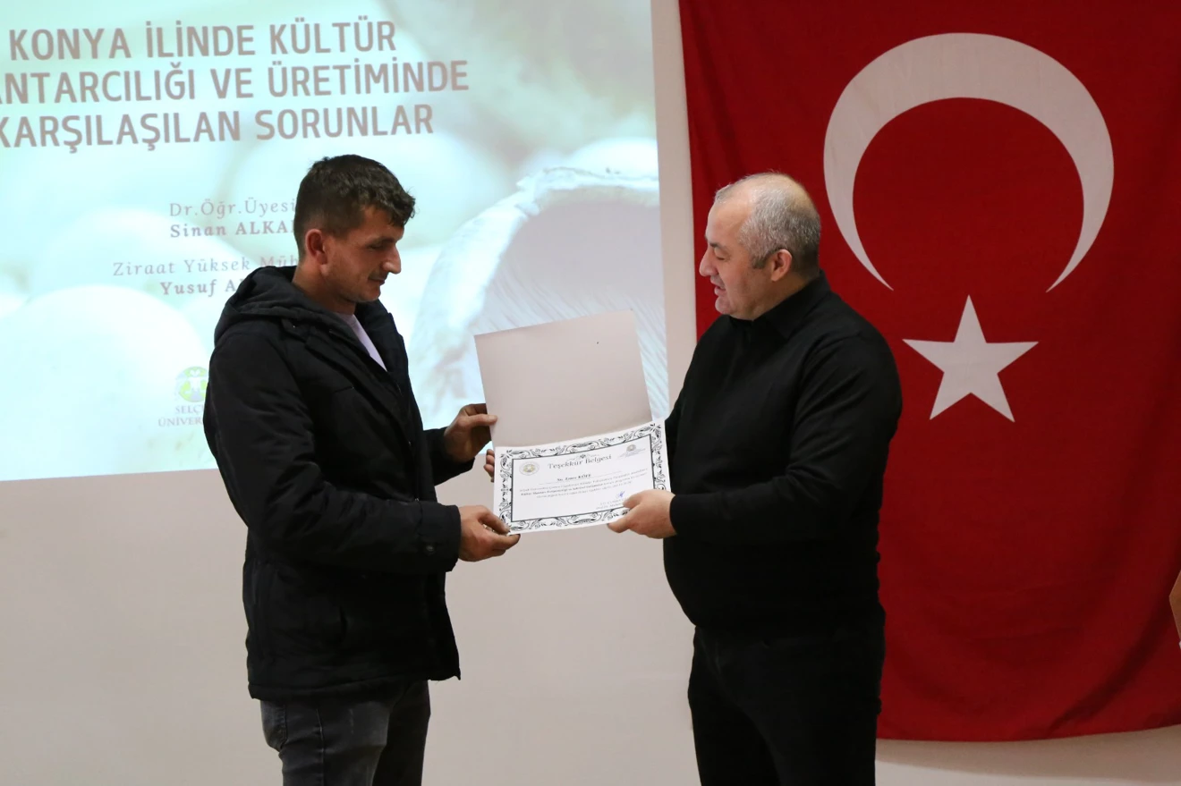 “KÜLTÜR MANTARI YETİŞTİRİCİLİĞİ VE SEKTÖREL GELİŞİMLER” İSİMLİ KONFERANS 